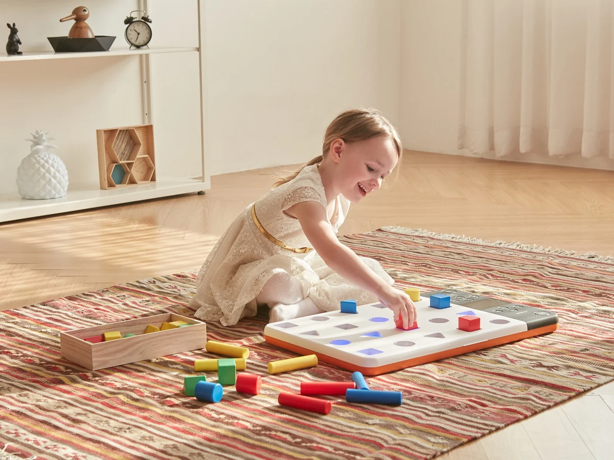 Neofect Smart Pegboard